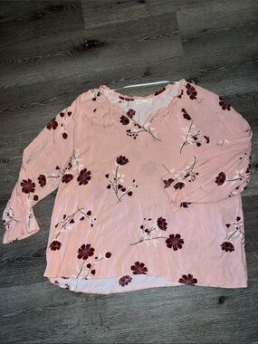 C & C California Blush Pink Floral Split-Neck Blouse